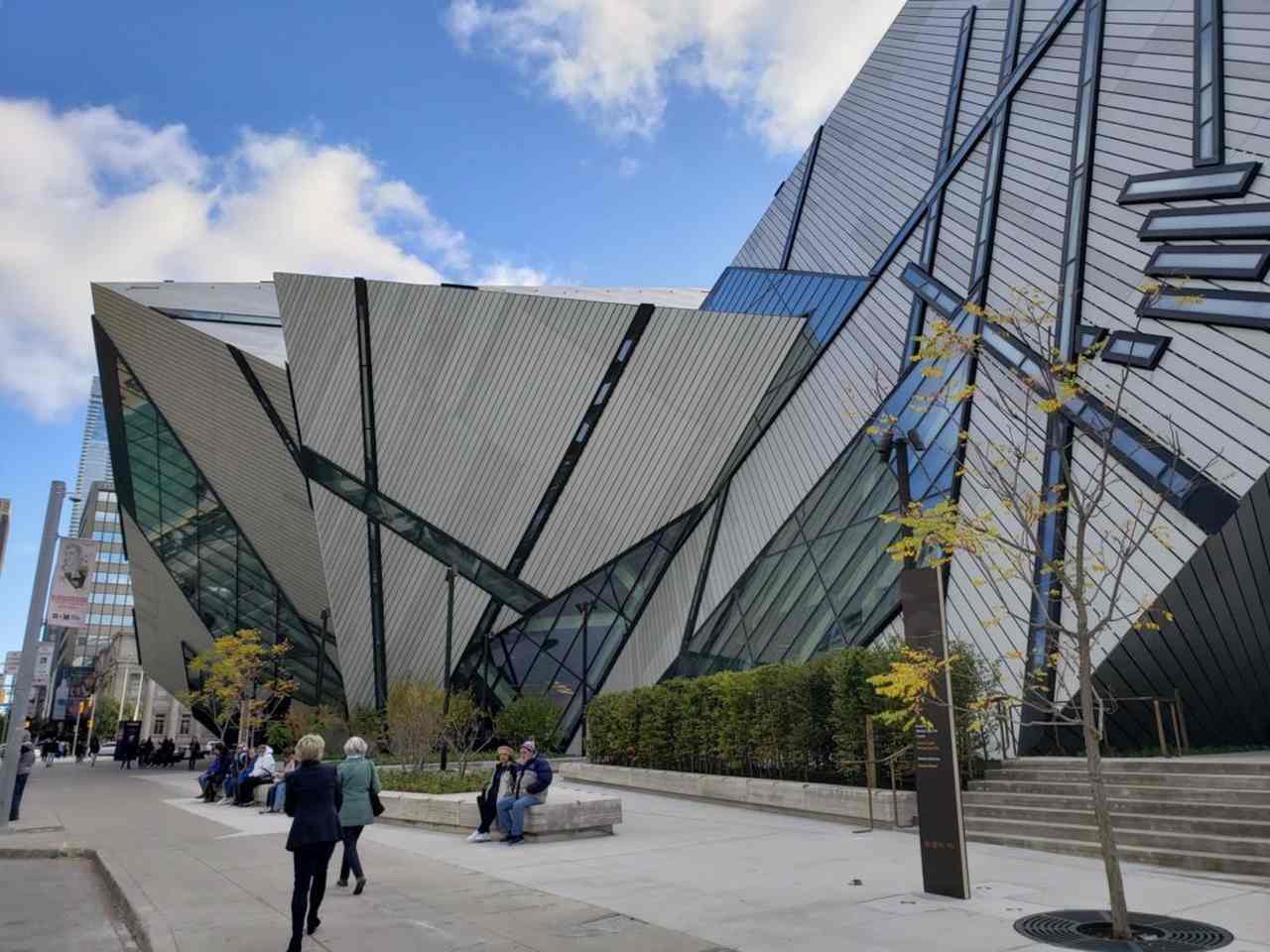 Toronto Tudo Que Você Precisa Saber Para A Sua Viagem - Royal Ontario Museum