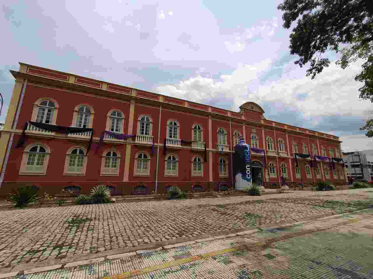 Palacete Provincial de Manaus abriga 5 museus e tem entrada gratuita